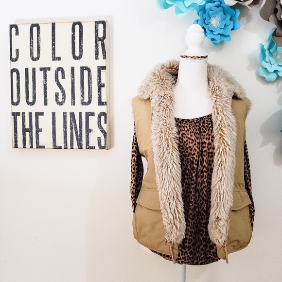 Woolrich Jackets & Blazers - VINTAGE WOOLRICH VEST 34 TAN 8 FUR LINED WINTER